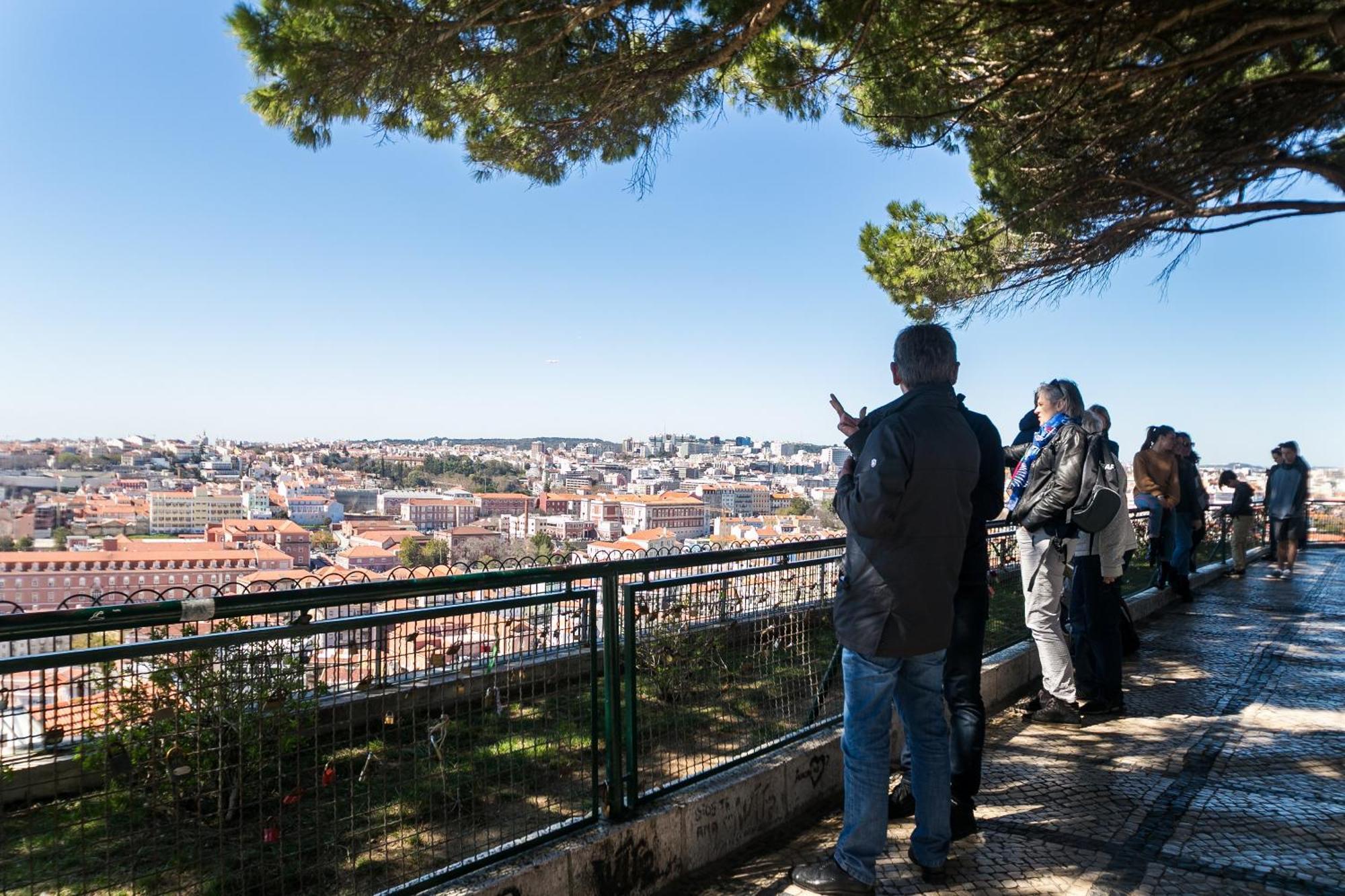 Happy Stay Lisbon - Suite With A View, Private Terrace & Ac Exterior photo